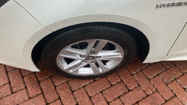 Toyota Corolla 1.8 VVT-i Hybrid Icon Tech 5dr CVT Hybrid Hatchback